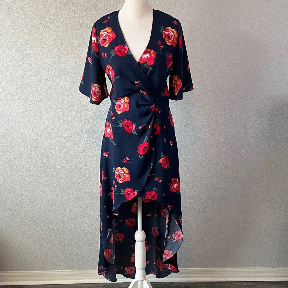 Aritzia Babaton High Low Faux Wrap Flutter Sleeve Dress Blue Floral Size 2 - Picture 2 of 11